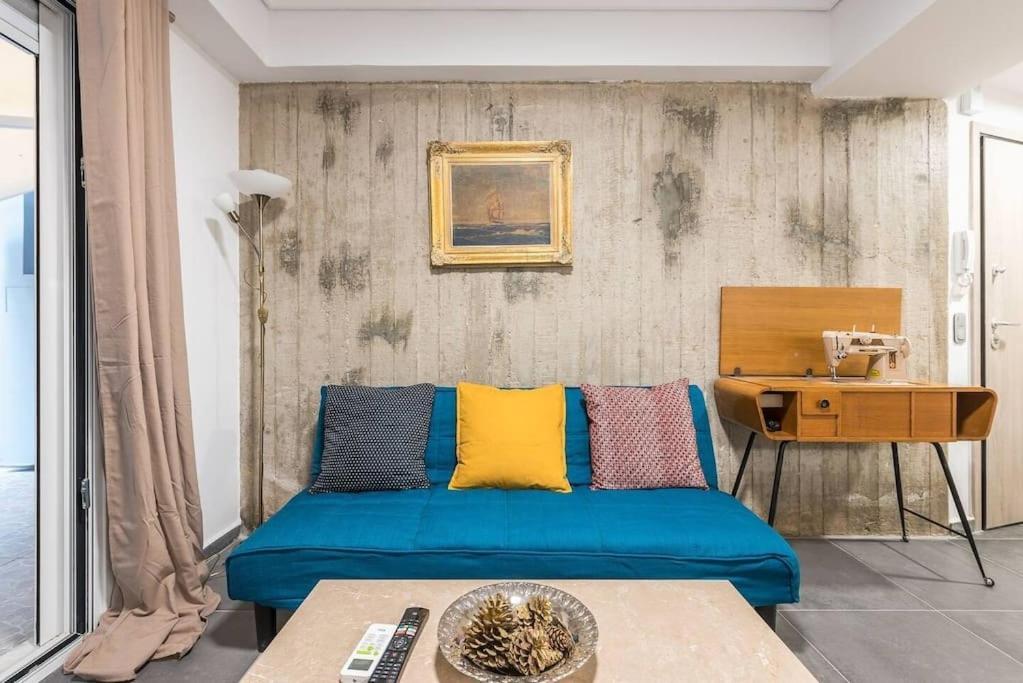 4u Sweet Retreat In Pagrati By Metro Apartment *